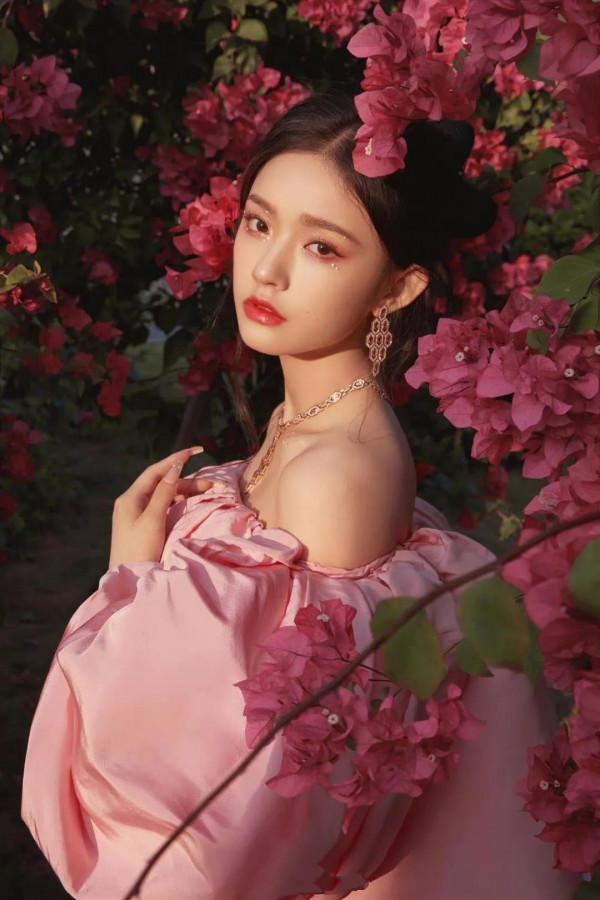 金雞獎美美的女明星們！喜歡的抱圖