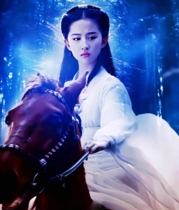 34如何的劉亦菲，宛若少女，不愧是神仙姐姐