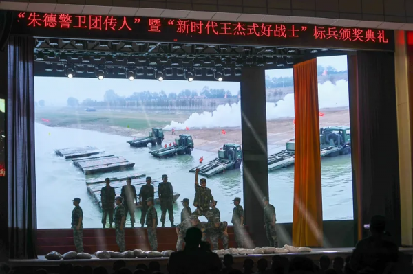 鐵血榮光！直擊第71集團軍&OpenCurlyDoubleQuote;朱德警衛團&rdquo;榮耀官宣！