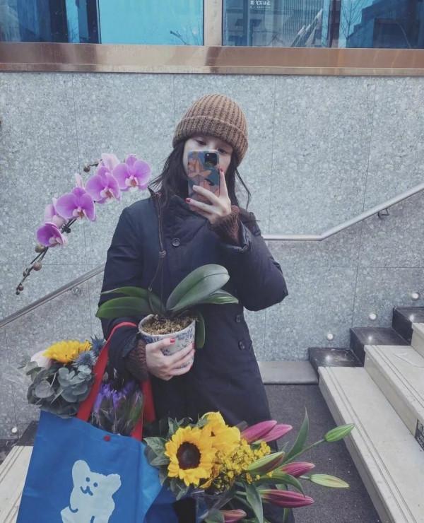 女星好閨蜜同框！90斤熊乃瑾瘦出法令紋，86斤霍思燕滿臉膠原蛋白