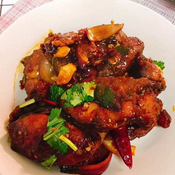 湖北特色菜,紅燒瓦塊魚 湖北特色菜,紅燒瓦塊魚