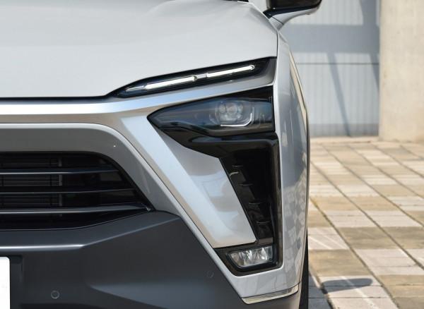 終身質保，最低續航415km，46.8萬起售的蔚來ES8，實力究竟如何？