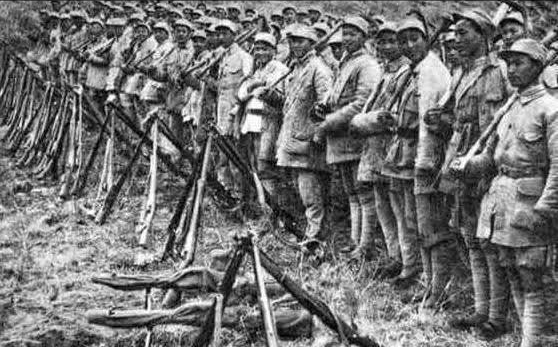 新四軍打日軍和偽軍,偽軍一跑,李先念反而心生顧慮,不好打了 新四軍打日軍和偽軍,偽軍一跑,李先念反而心生顧慮,不好打了