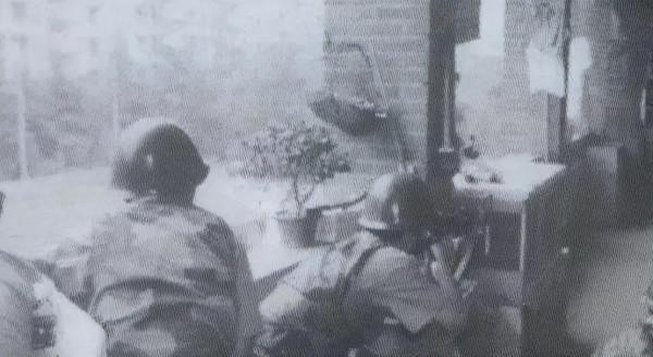 勞榮枝曾寫“死亡名單”，男友殺人前有個習慣：假裝和對方握手