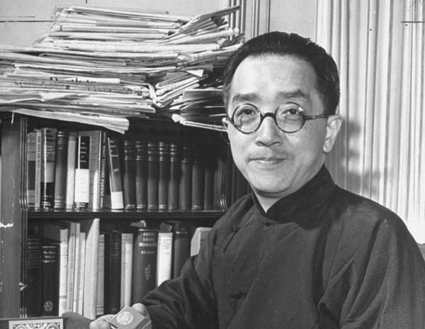 別再給胡適洗白了，看看他的所作所為，連好友魯迅都開始討厭他了