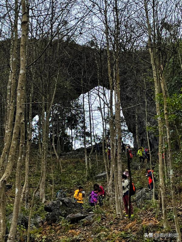原始叢林、天坑、天生橋、溶洞，新的貝爾版茂蘭穿越線路確實經典