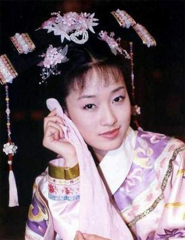 45歲的馬伊琍，用了22年尋愛，卻在同一種男人身上栽了兩次