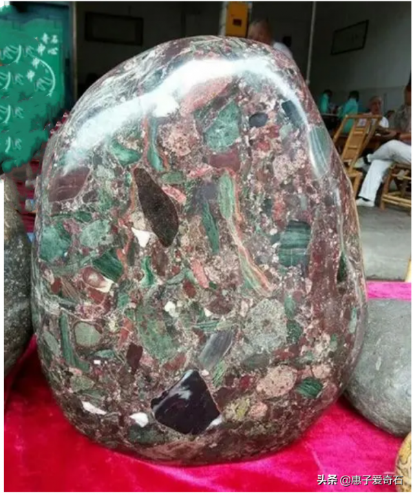 最貴的化石拍出2&period;16億，但有些&OpenCurlyDoubleQuote;化石&rdquo;並非化石