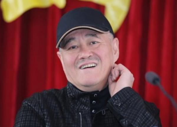 趙本山:兒子是聾啞人,拋棄結婚16年的妻子,2婚娶小8歲女演員 趙本山:兒子是聾啞人,拋棄結婚16年的妻子,2婚娶小8歲女演員