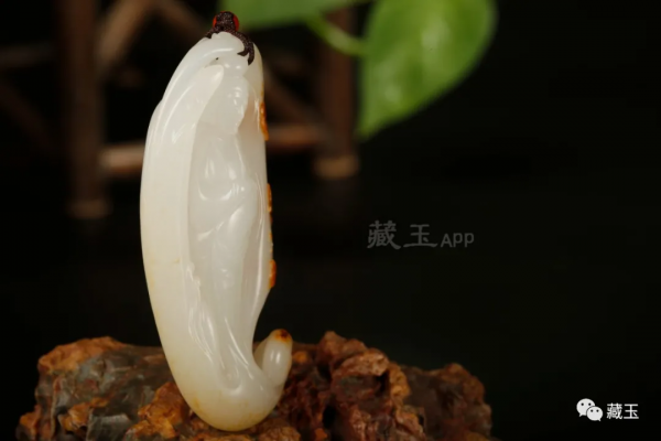 和田玉：撿十漏不如買一精，圖便宜容易掉進坑