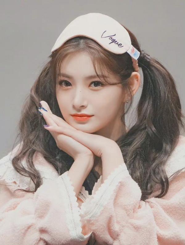 中國練習生在韓國拒絕行跪拜禮被網暴，樂華安排其回國完成學業