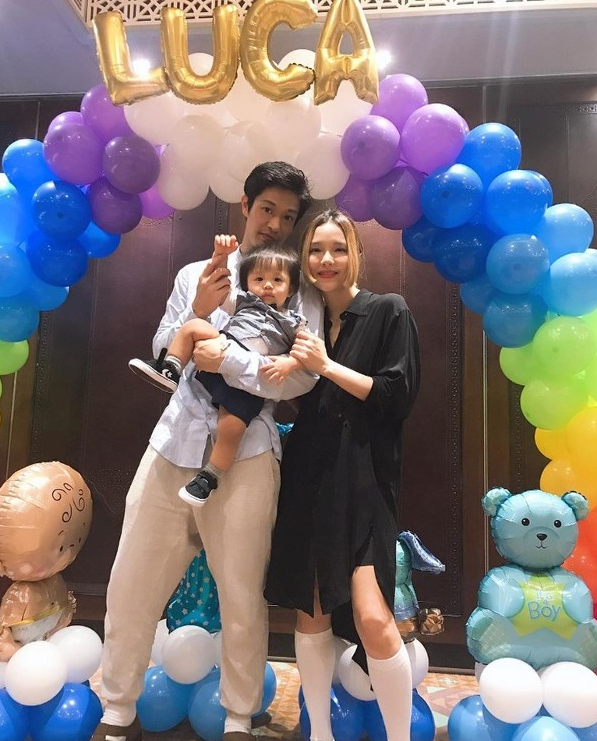 女星方皓玟宣佈與日本老公離婚，二人因疫情分居兩年沒見面