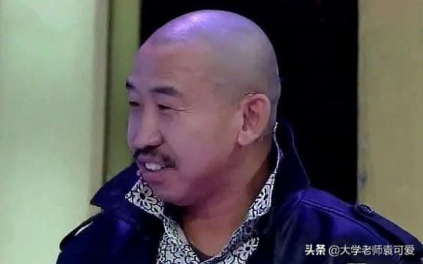 小弟出事故急需用錢，大哥欲賣傳家寶救治，專家：還賣嗎