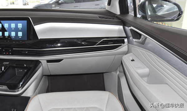 V6動力、豪華內飾科技、大眾最大SUV,深入解析攬境 V6動力、豪華內飾科技、大眾最大SUV,深入解析攬境