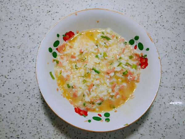 深秋，自己在家做這款早餐，不用發麵，口感香脆又營養，特好吃