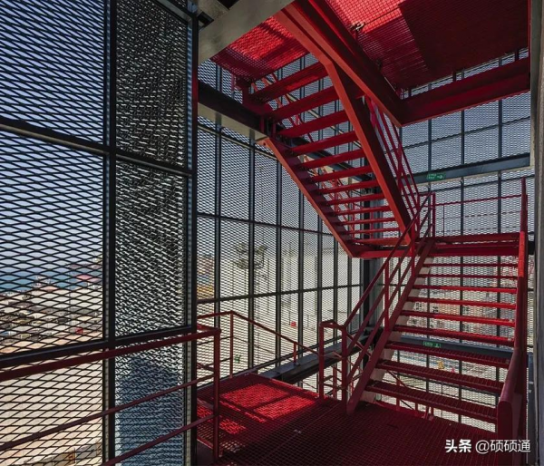 外立面 | 金屬拉伸網：型別、造價、特徵、施工工藝及​應用場景