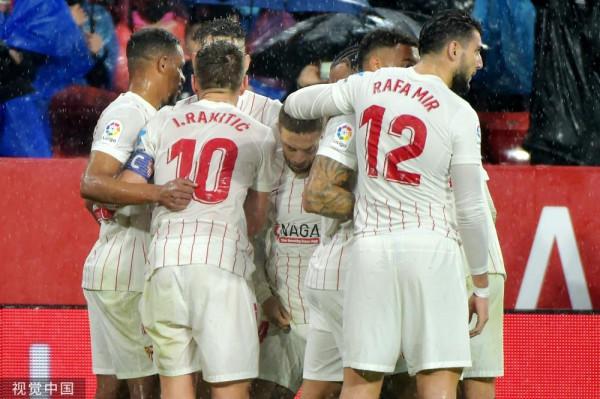 「圖」登貝萊助攻鐵閘扳平 巴薩1-1平10人塞維利亞