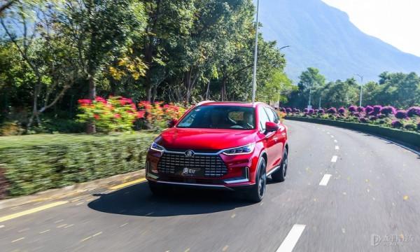 當一個更全面的“快男”試駕2021款唐EV