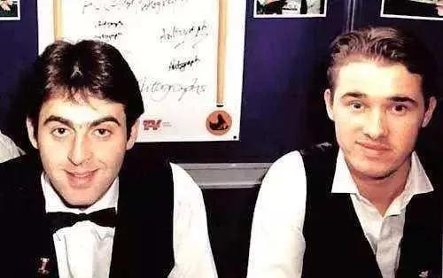 斯諾克偉大成就——火箭奧沙利文與皇帝亨德利比較