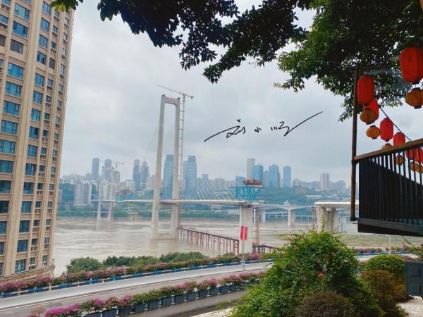 重慶唯一以“山城”命名的巷子，已有百年曆史，現在成為網紅景點