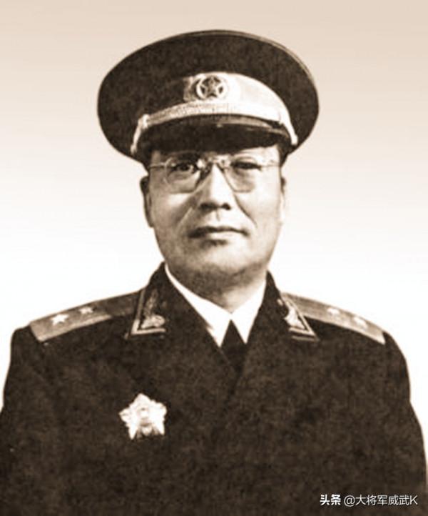 陳毅提出一個大膽的戰役方案,由粟裕執行,戰果令毛主席極為欣慰 陳毅提出一個大膽的戰役方案,由粟裕執行,戰果令毛主席極為欣慰