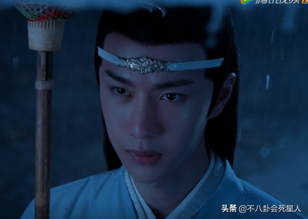 男星臉腫太可怕！顏值下滑十倍，王一博、鹿晗、李易峰紛紛中招