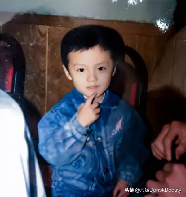 明星小時候舊照曝光！無PS，無濾鏡，我看到了真實的臉……