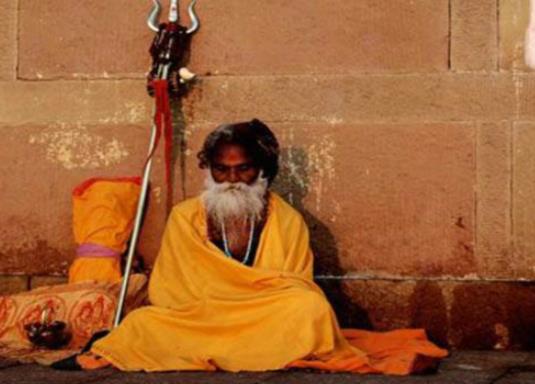 在印度街頭，一旦碰到這類人，記得不要對他拍照