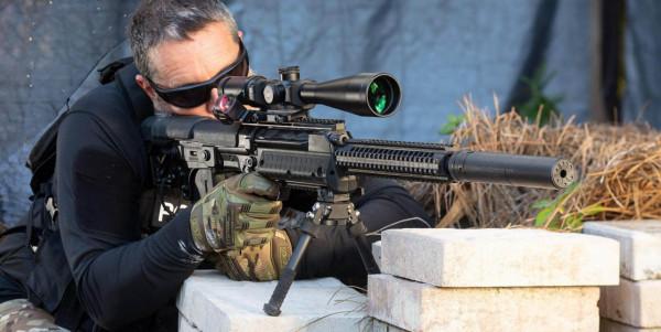 RFB™無託步槍—堅韌而卓越的鬥牛犬