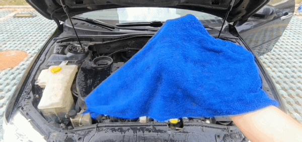 洗車店也洗不掉的汙漬,其實自己在小區就能洗乾淨! 洗車店也洗不掉的汙漬,其實自己在小區就能洗乾淨!