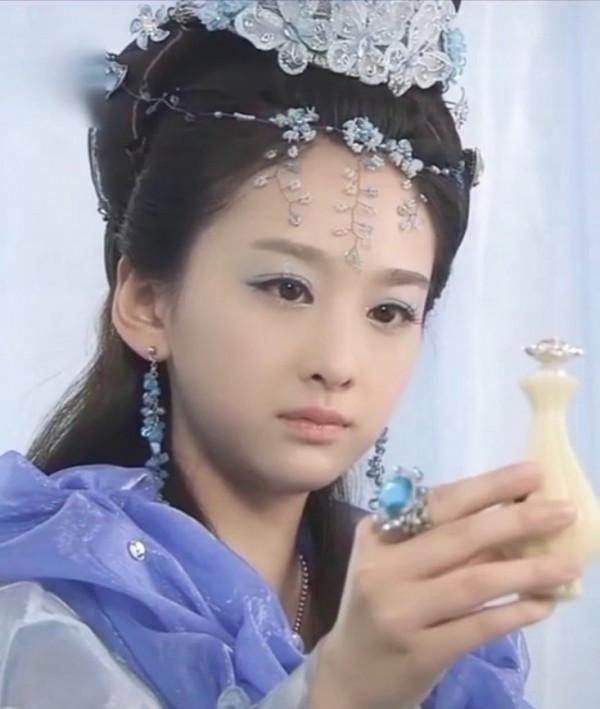 唐嫣的大學室友，與楊冪出演雙女主，她為何從娛樂圈銷聲匿跡了？