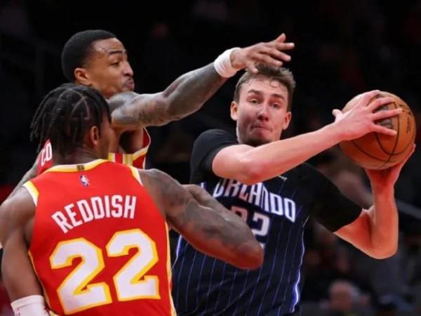 雷迪什34+4兌現天賦,“師弟”首秀8+5;魔術隊新秀25+6帶隊取勝 雷迪什34+4兌現天賦,“師弟”首秀8+5;魔術隊新秀25+6帶隊取勝