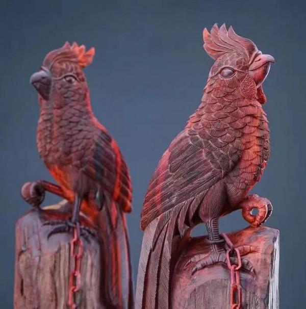 古舊的小葉紫檀拆房老門栓一對！這東西有價值？