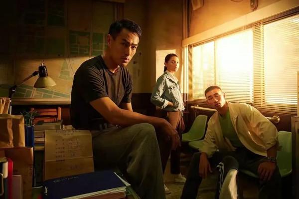 林心如連老公霍建華都拉來客串的《華燈初上》仍沒有脫離雌競 林心如連老公霍建華都拉來客串的《華燈初上》仍沒有脫離雌競