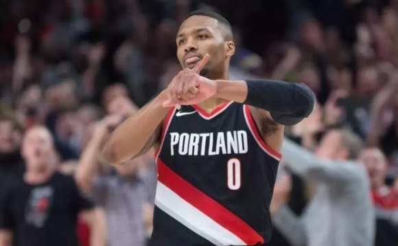 霸氣慶祝分4個等級:艾弗森A級,詹姆斯霸王步S級,那SSS有多猛? 霸氣慶祝分4個等級:艾弗森A級,詹姆斯霸王步S級,那SSS有多猛?