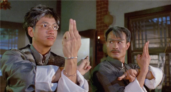 5位偽裝成喜劇演員的音樂鬼才:許冠英已去世,盧冠廷被低估了 5位偽裝成喜劇演員的音樂鬼才:許冠英已去世,盧冠廷被低估了