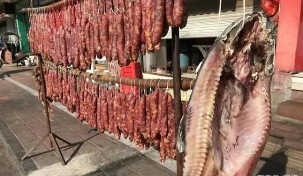 又到了臘味飄香的季節了,記錄安徽城市與農村的曬臘味景象 又到了臘味飄香的季節了,記錄安徽城市與農村的曬臘味景象