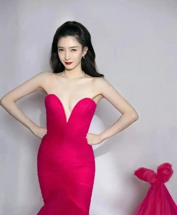 明星的美圖世界秀之江疏影