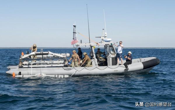 撈到這個像魚雷的裝置馬上報警！核潛艇被撞後美軍將領點名派它上