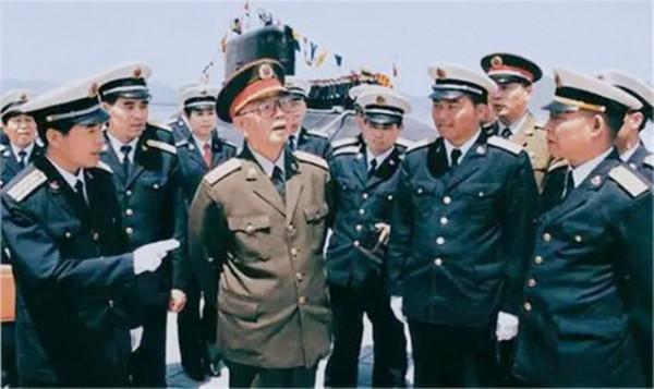 美國海軍首次訪華，讓我們大失所望，我國儀仗隊直接撤離