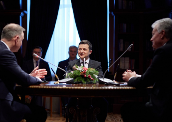 烏合之眾，烏立波三國總統會談，組“抗俄聯盟”制裁俄羅斯