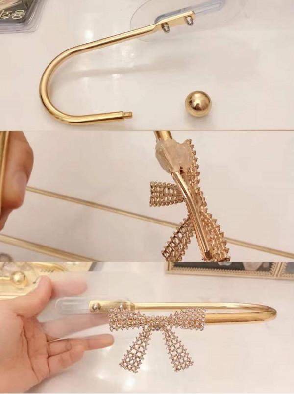 發現一對90後夫婦家的裝修，那叫一個高階，拍照給大家看看