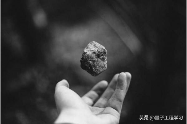 使粒子在真空中懸浮