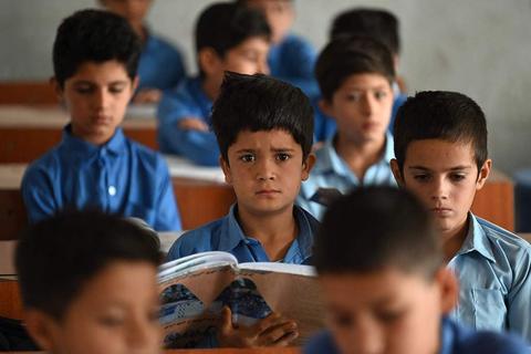 阿富汗教育部命令男性師生返校復課 要求各省採取必要措施 阿富汗教育部命令男性師生返校復課 要求各省採取必要措施