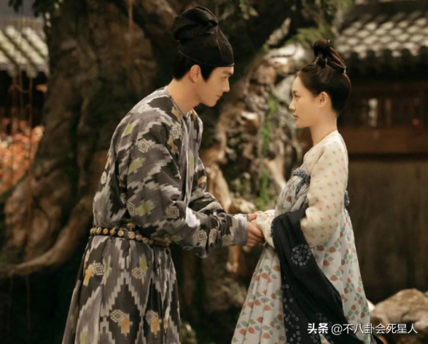 古裝濾鏡兩大“殺手”!《雪中悍刀行》綠油油,於正新劇陰森暗沉 古裝濾鏡兩大“殺手”!《雪中悍刀行》綠油油,於正新劇陰森暗沉