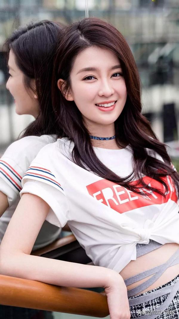 喬欣，溫文爾雅，楚楚動人