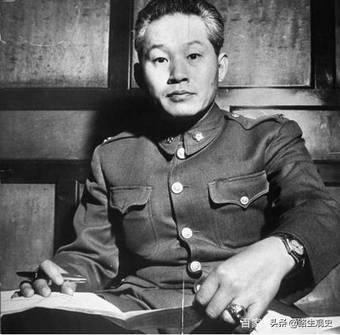 孫立人:到臺灣後被降工資,和夫人一起賣“將軍花”、“將軍雞” 孫立人:到臺灣後被降工資,和夫人一起賣“將軍花”、“將軍雞”