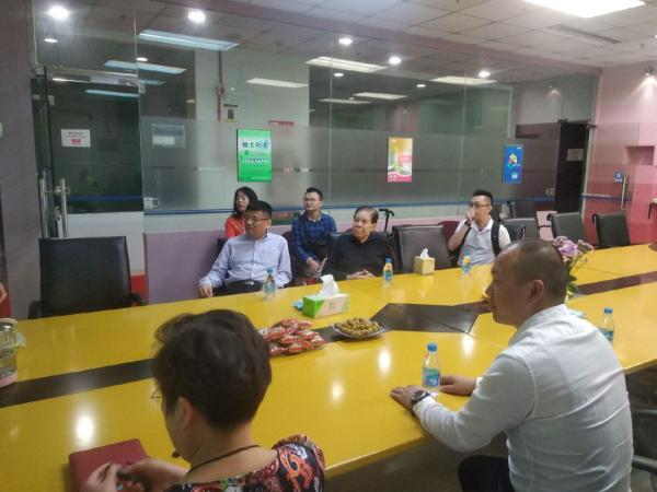 從貧民窟到首富，靠戰爭發家，揭秘油漆大王吳清亮傳奇人生