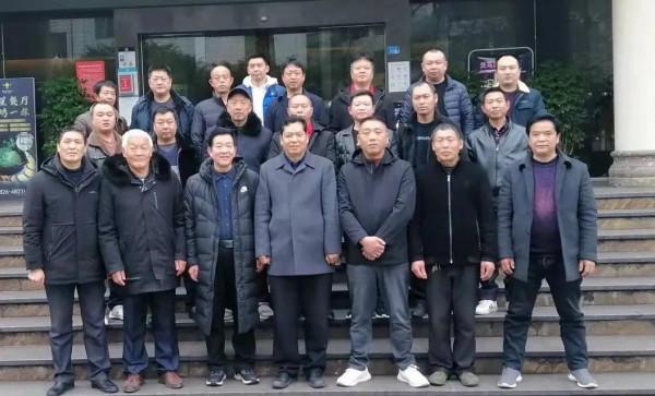 齊心協力 共創未來