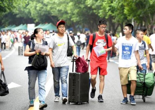 大學四年，3場考試含金量高，是找工作的敲門磚，大一新生別錯過